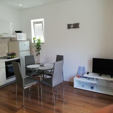 Apartamento Bond With Private Parking Zadar Exterior foto