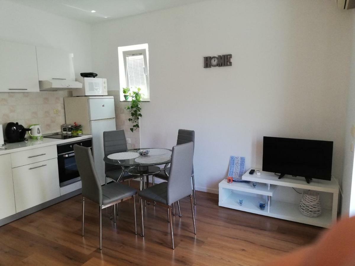 Apartamento Bond With Private Parking Zadar Exterior foto